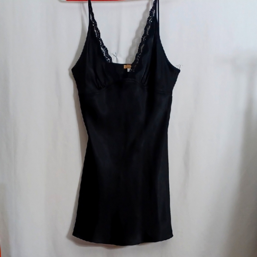 Sensara Elegant Black Lace Trim Chemise Size Medium